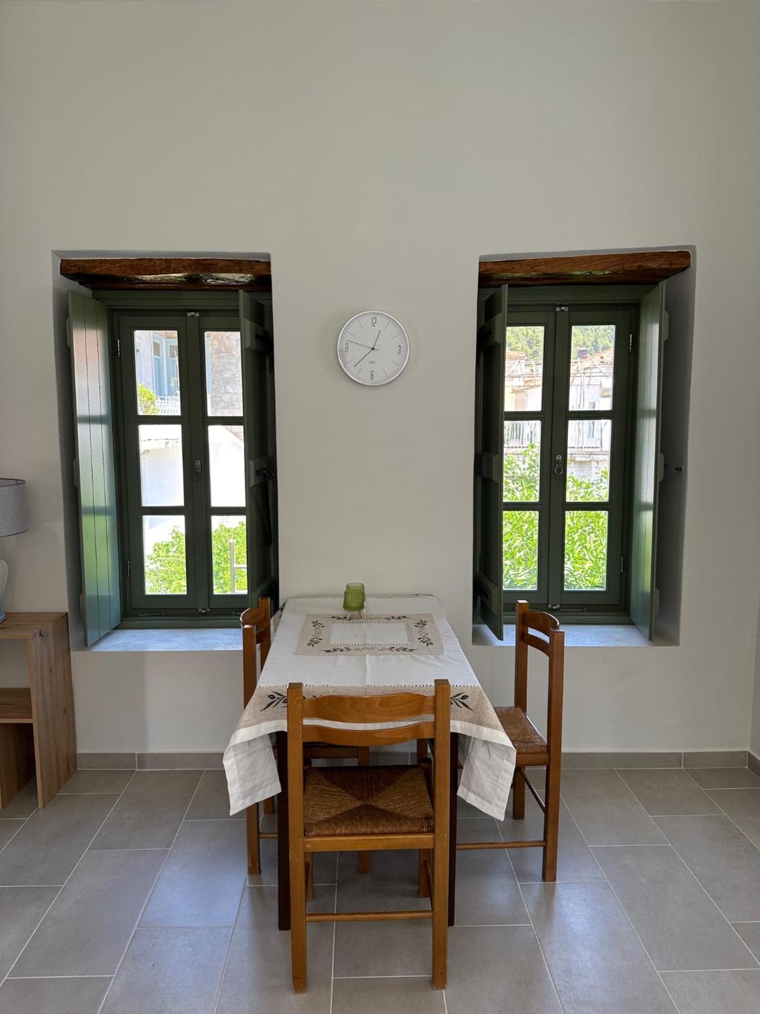 Alexander House 2 Villa Leonídion Buitenkant foto